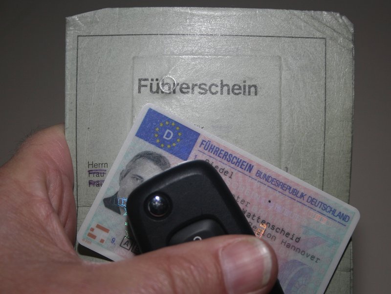 Bild autofahren-ausland.jpg